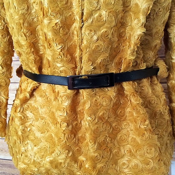 NWT Insight Faux Fur Rosette Belted Jacket - Picture 4 of 6